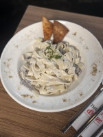 Tavuk Kremalı Mantarlı Fettucini